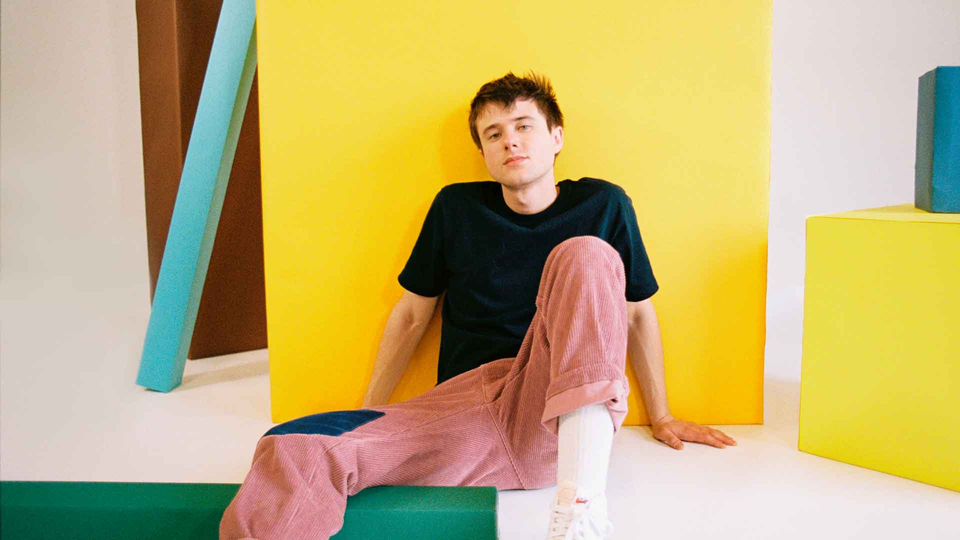 Alec Benjamin lança 